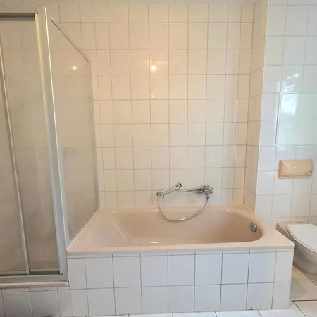 Ariprop - 4 Guests شقة شيمنيتز