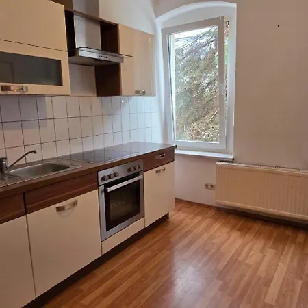 Ariprop - 4 Guests * شيمنيتز